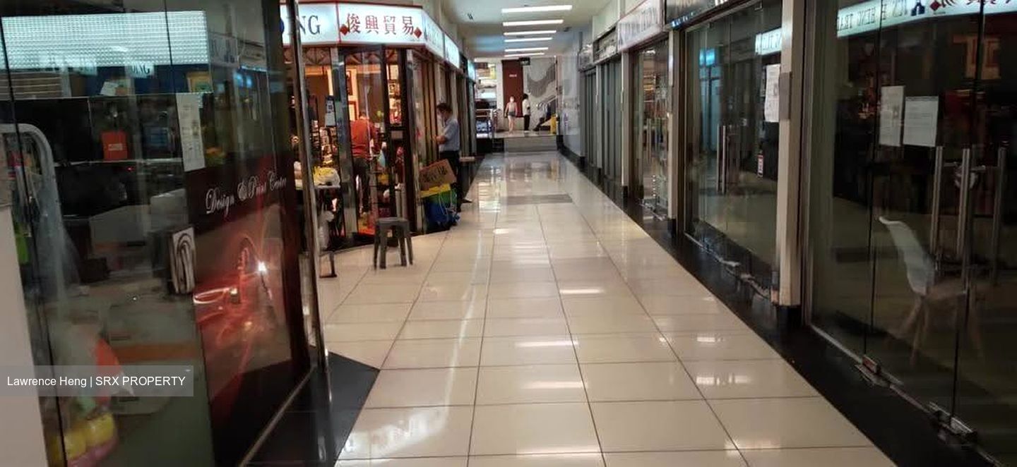 East Coast Road (D15), Retail #633724041